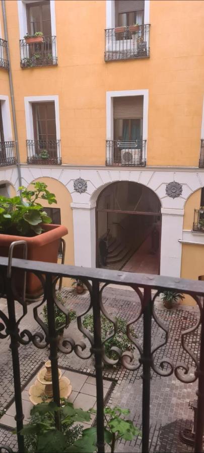 Hostal Andrea Sol Madrid Exterior foto