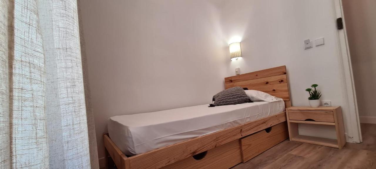 Hostal Andrea Sol Madrid Exterior foto
