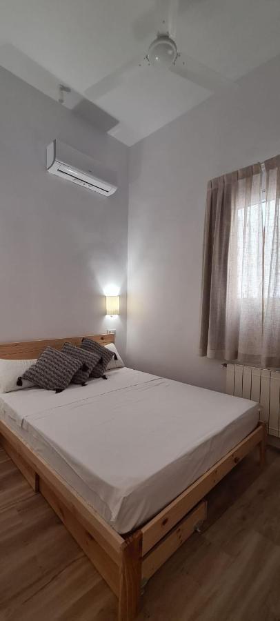 Hostal Andrea Sol Madrid Exterior foto