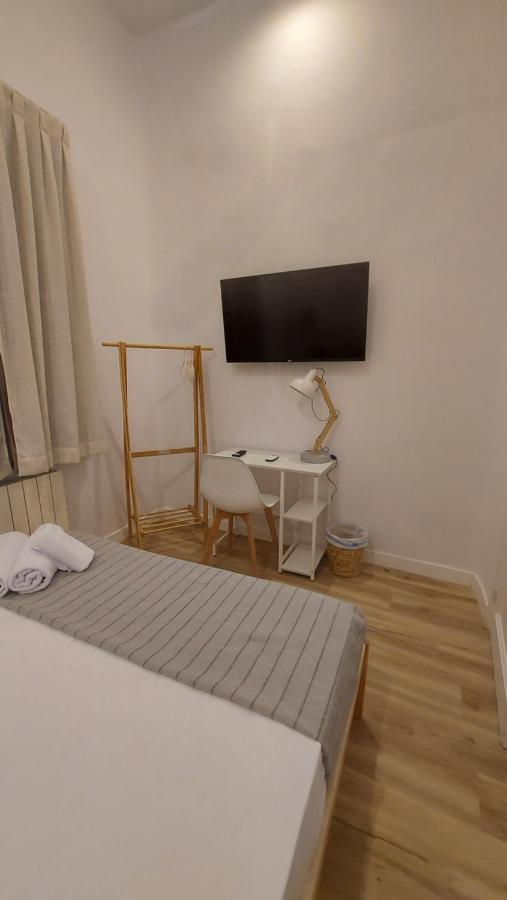 Hostal Andrea Sol Madrid Exterior foto