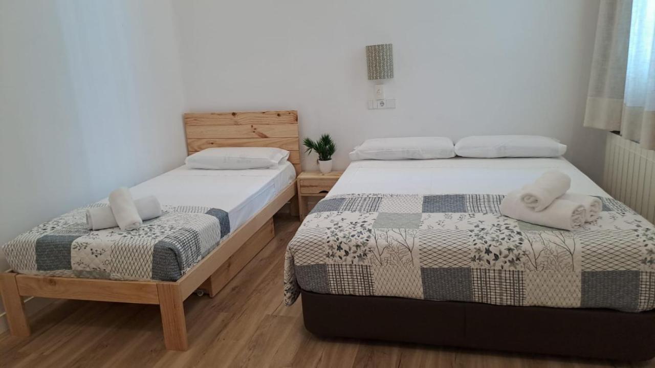 Hostal Andrea Sol Madrid Exterior foto