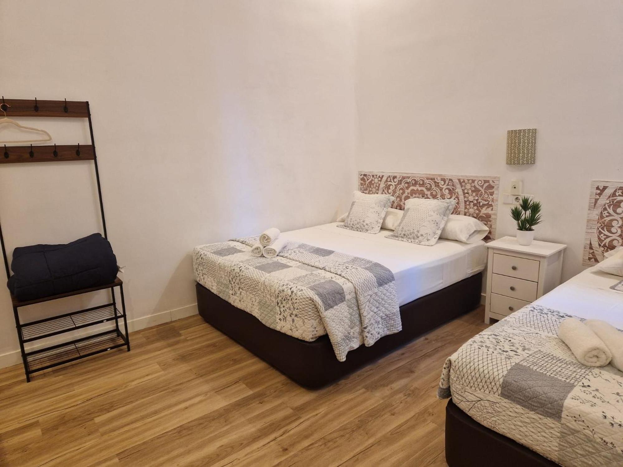 Hostal Andrea Sol Madrid Exterior foto